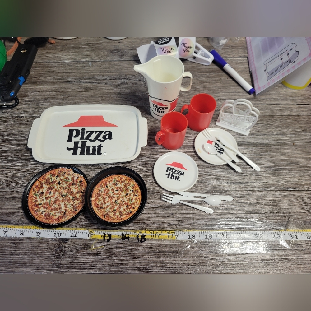 Vintage 80s Pizza Hut Miniature Dining‎ Set 15 Pieces